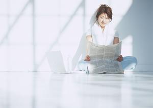 人気の一枚板カウンターについて